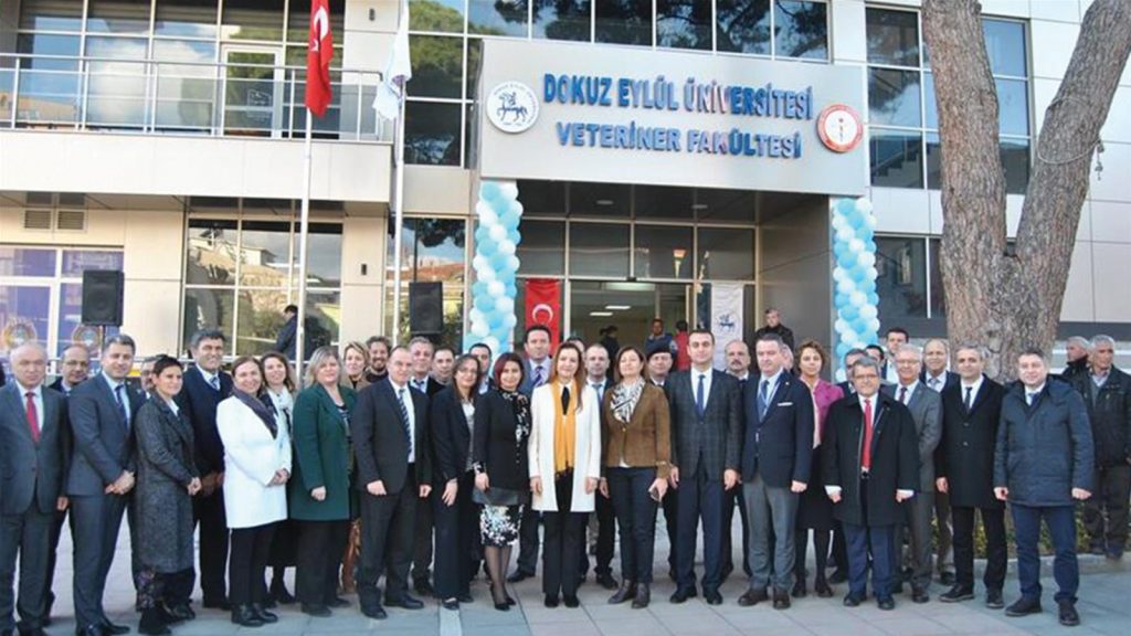 Dokuz Eylül Üniversitesi Veteriner Fakültesi açıldı